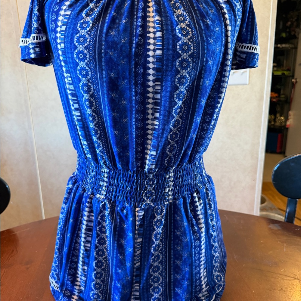 Shosho Blue and White Patterned Blouse